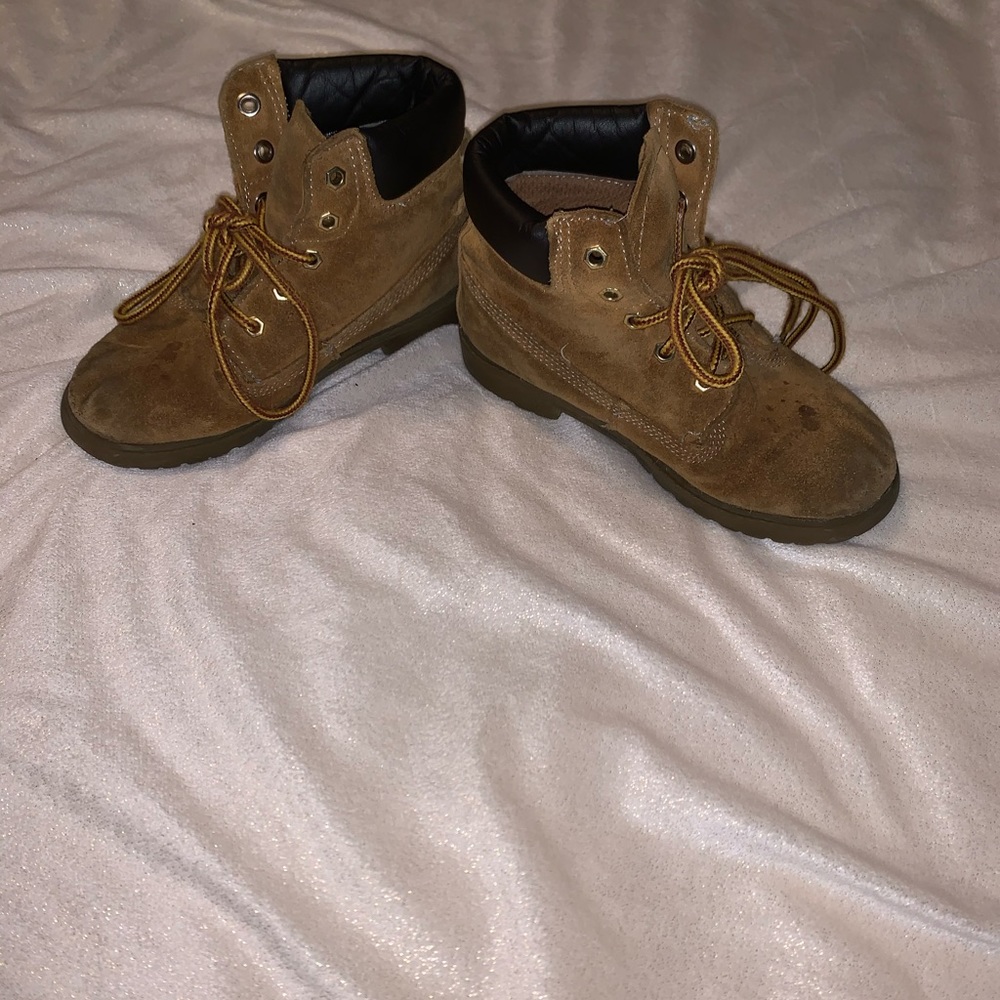 Used winter boots. - Picture 3 of 6